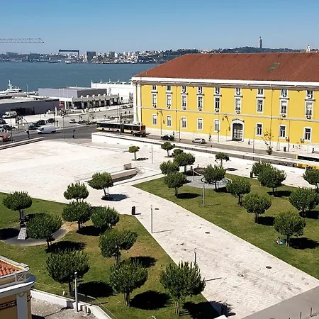 Amazing In Alfama With River View * Lissabon