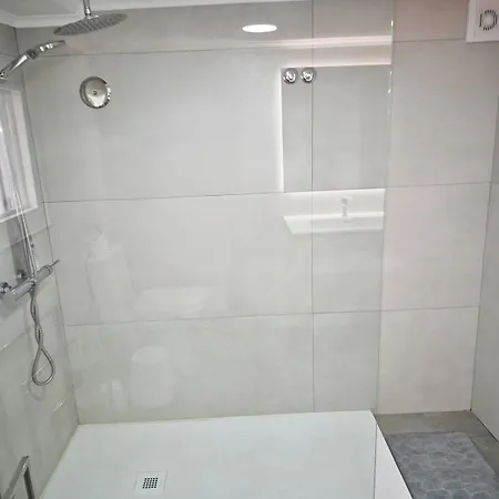 Amazing In Alfama With River View * Lissabon