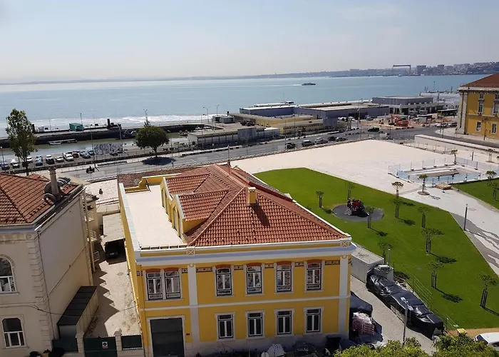 Amazing In Alfama With River View *